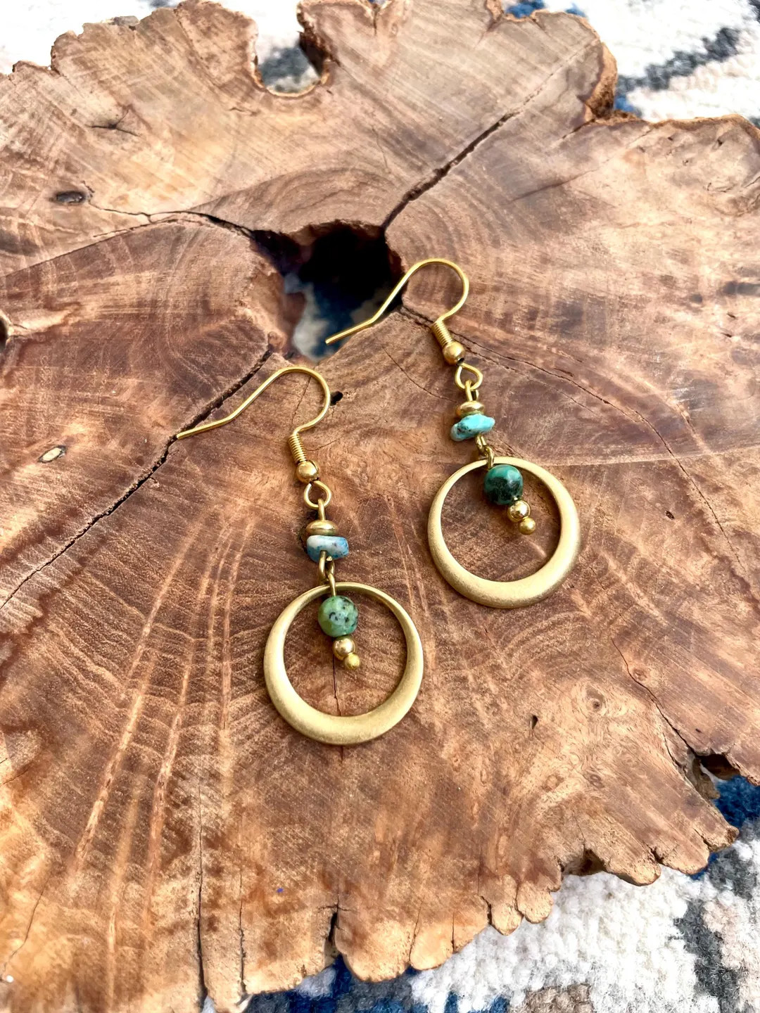 Azura Ohrringe: Boho Messing, Türkis Anhänger - natürliche Eleganz, handgemachter Boho Schmuck... | Etsy (US)