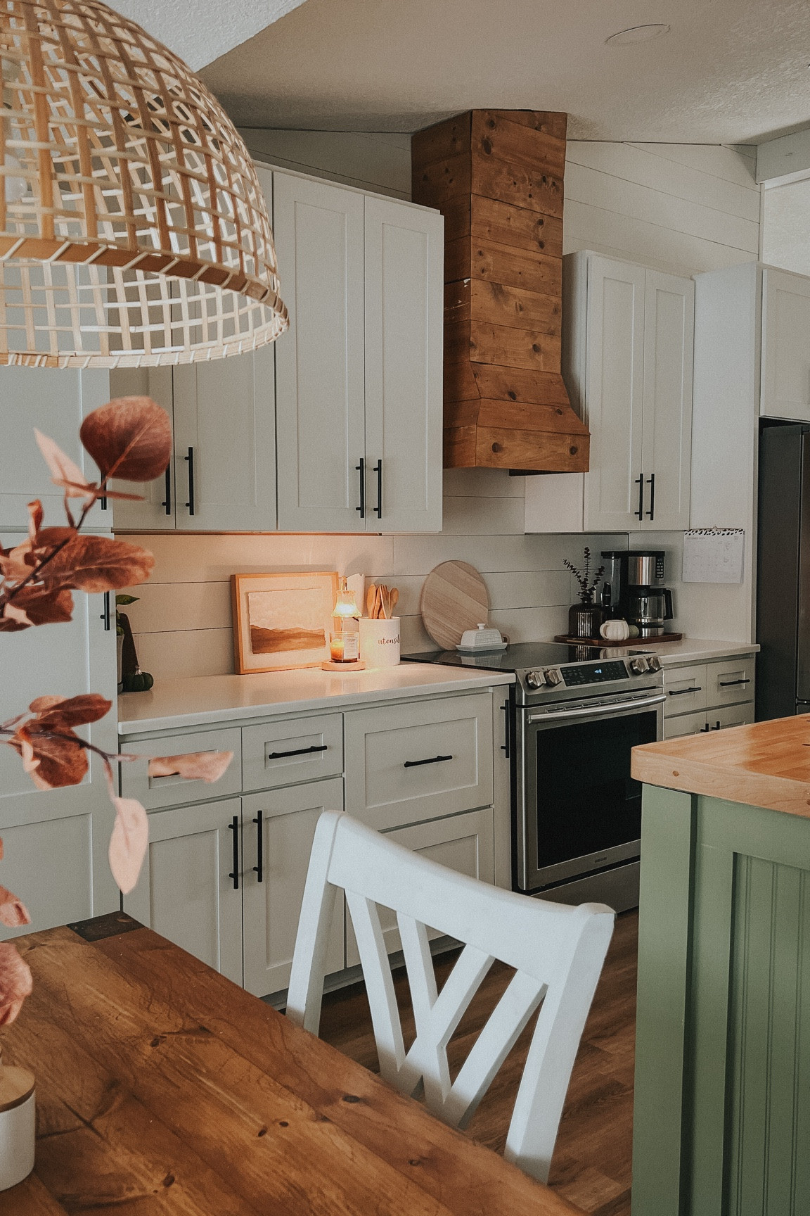 Nothing better than a clean kitchen. During my Monday morning reset I spruced up the counter decor and included some fall touches  

#LTKSeasonal #LTKhome