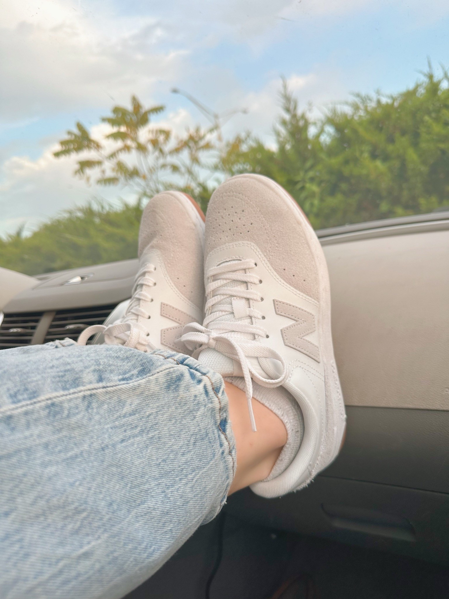 New Balance Women’s BB80 Court Sneaker

neutral sneakers, everyday sneakers, casual sneakers, white sneakers, comfortable walking shoes, lifestyle sneakers, trendy sneakers, everyday outfit shoes, casual outfit inspiration, neutral outfit staples, athleisure style, on the go style, mom sneakers, weekend outfit shoes, minimalist sneakers

#LTKootd #LTKGiftGuide