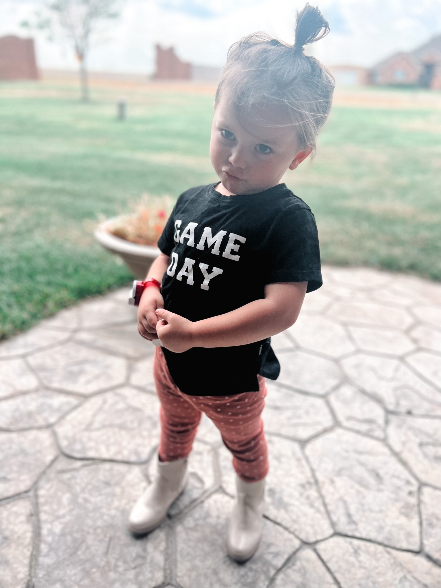Feeling sassy in her game day fit ⭐️💕

Toddler fashion | game day outfit | graphic tee | baby and kids | mama | football season | fall fashion | children’s | sports 

#LTKSeasonal #LTKkids #LTKbaby