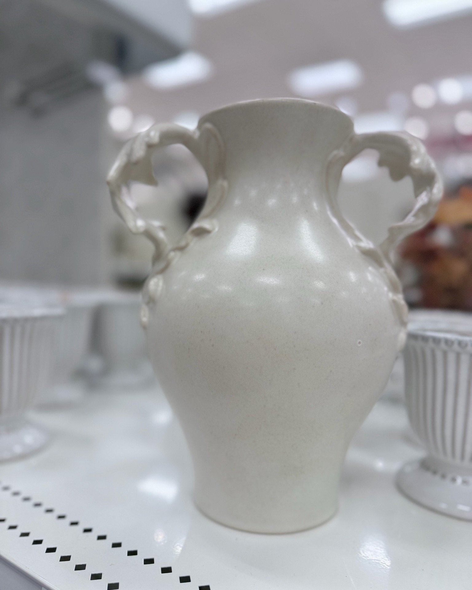 Saw some of the most beautiful vases today so I linked them here