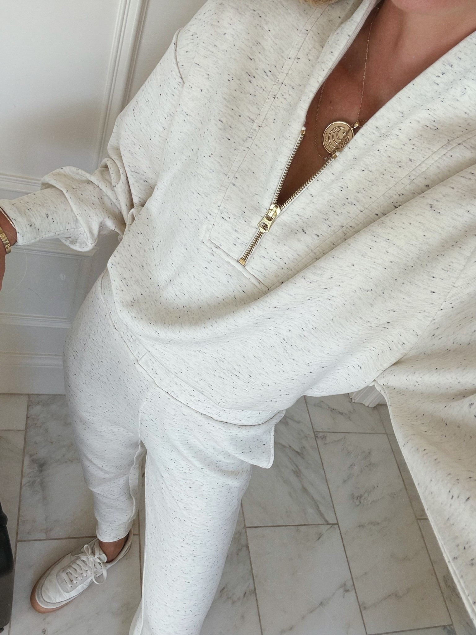 Travel outfit, airport outfit. I'm 5'7 wearing size xs fits tts 