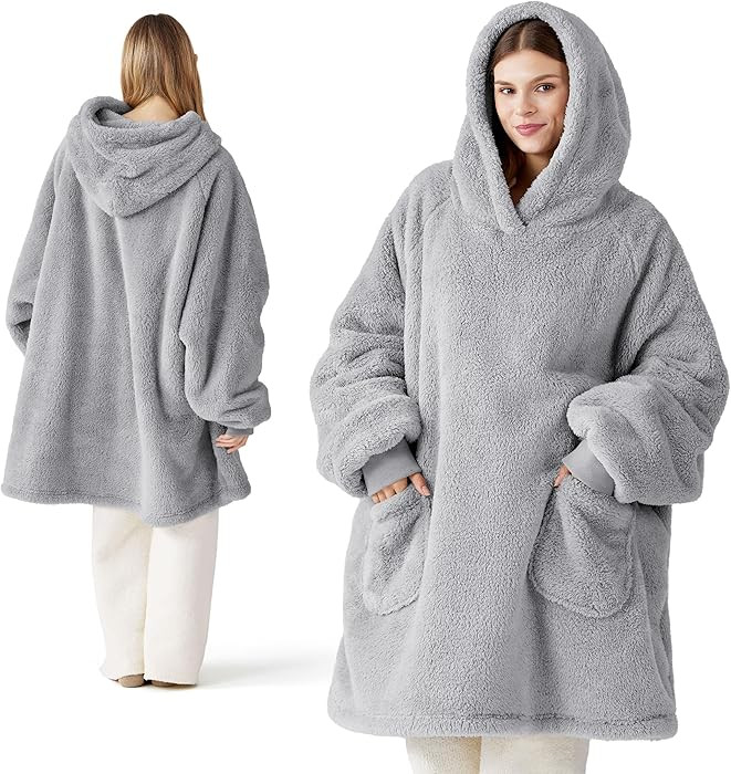 Bedsure Wearable Blanket Hoodie for Women- Gifts for Girlfriend, Warm Cozy Fluffy Birthday Presen... | Amazon (US)