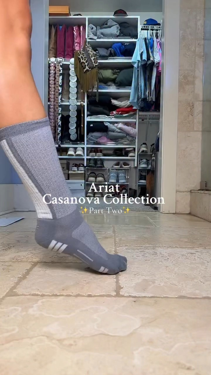Part ✌️of my ariatinternational Casanova Collection, as promised 😉
#ariat #ariatboots #ariatinternational #heelcollection #boottour
