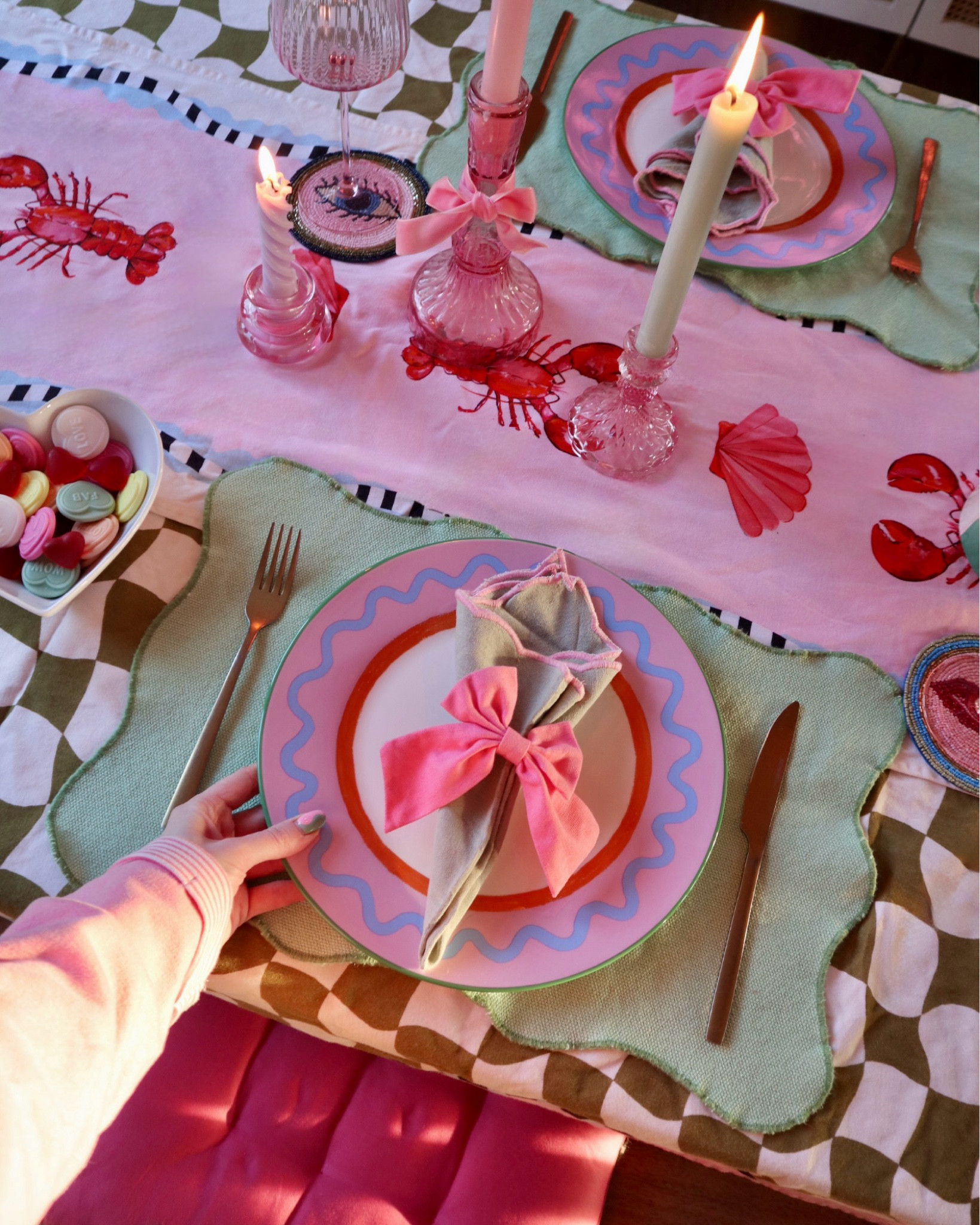 A little valentines table setting 🦞❤️🎀🌹 

#LTKhome #LTKuk #LTKdatenight