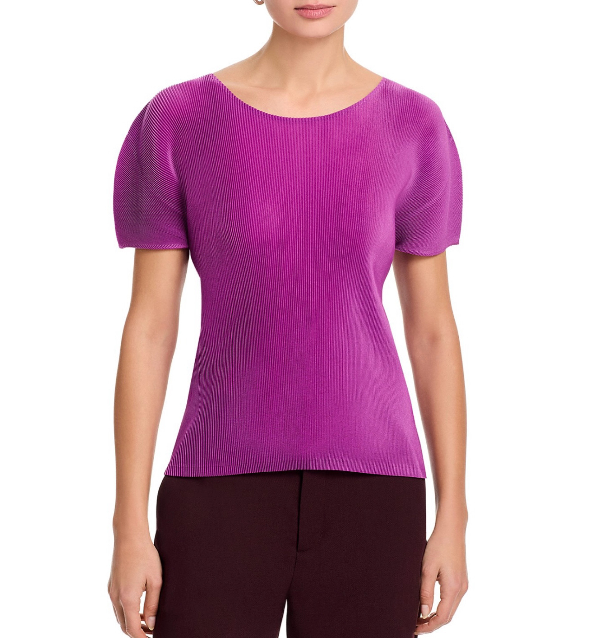 The top that instantly elevates any outfit ✨

This iconic Issey Miyake MIST September top is on sale at Bloomingdale’s, and it’s one of those timeless designer pieces you’ll reach for year after year. The sculptural pleats, flattering fit, and effortless versatility make it worth adding to your wardrobe while it’s discounted.

I’ve linked it in my LTK before it’s gone. 🤍

#LTKSale #LTKStyle #Bloomingdales #IsseyMiyake #LuxuryStyle #DesignerFinds #WardrobeEssentials #MinimalStyle #FashionFinds #LTKFashion

#LTKgrwm #LTKootd #LTKSaleAlert