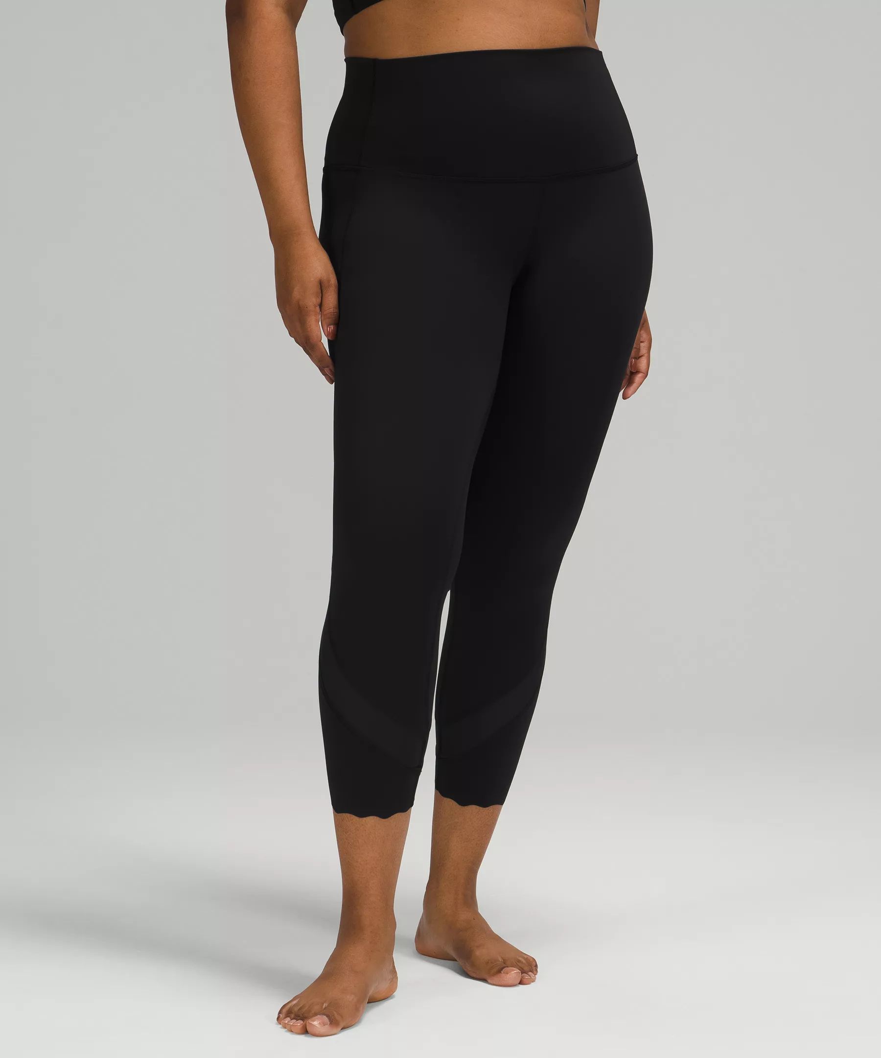 Wunder Under Scalloped Hem High-Rise Crop 23" Luxtreme | Lululemon (US)