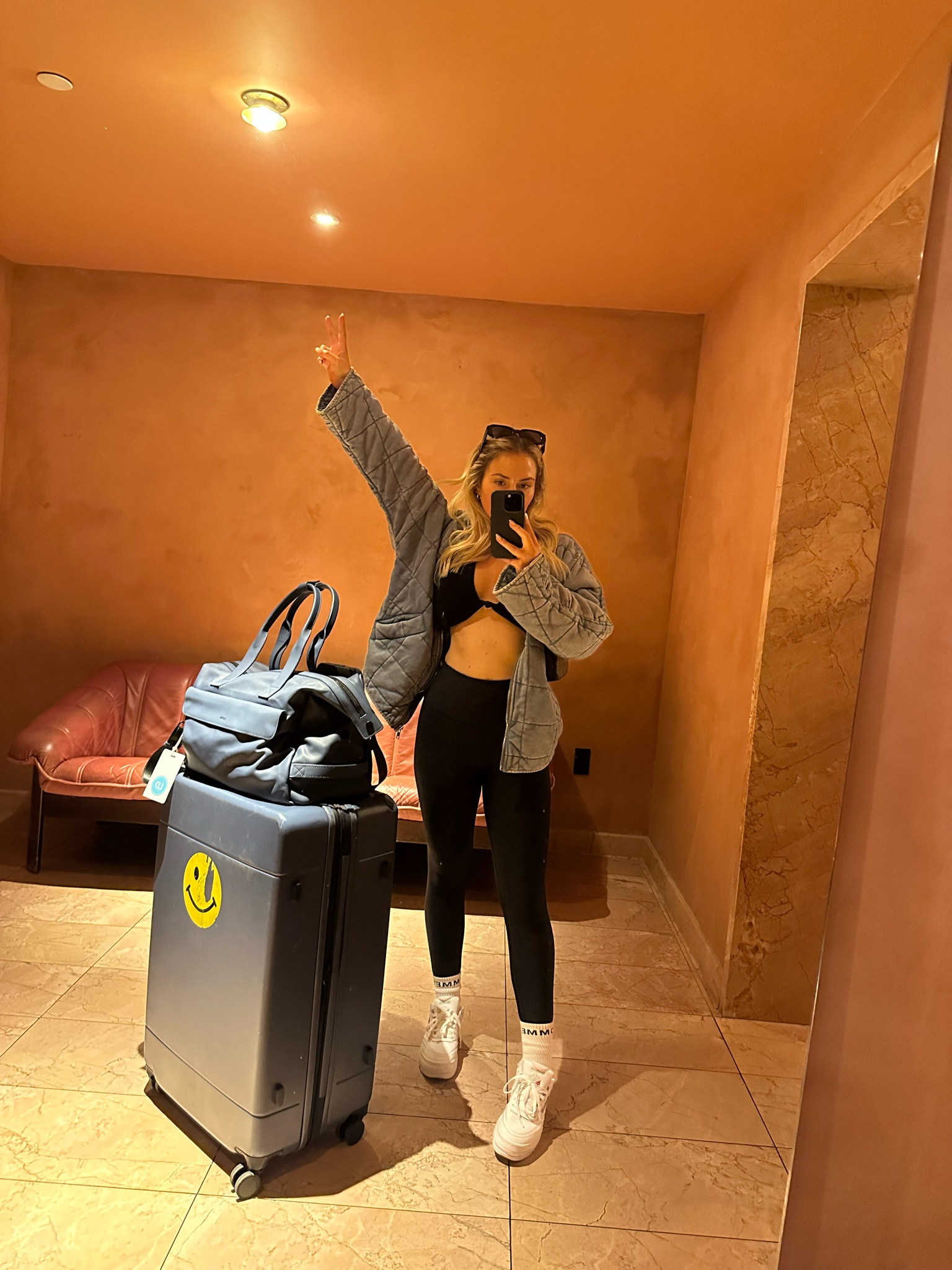 Travel day outfit 🤍
.
.
.
#luggage
#traveloutfit #leggings #workoutfit #workoutclothes #croptop #carryonbag #suitcase #rollersuitcase #athelisure #platformsneakers #whitesneakers #airportoutfit #summertravels #summerjacket

#LTKtravel #LTKunder50 #LTKunder100