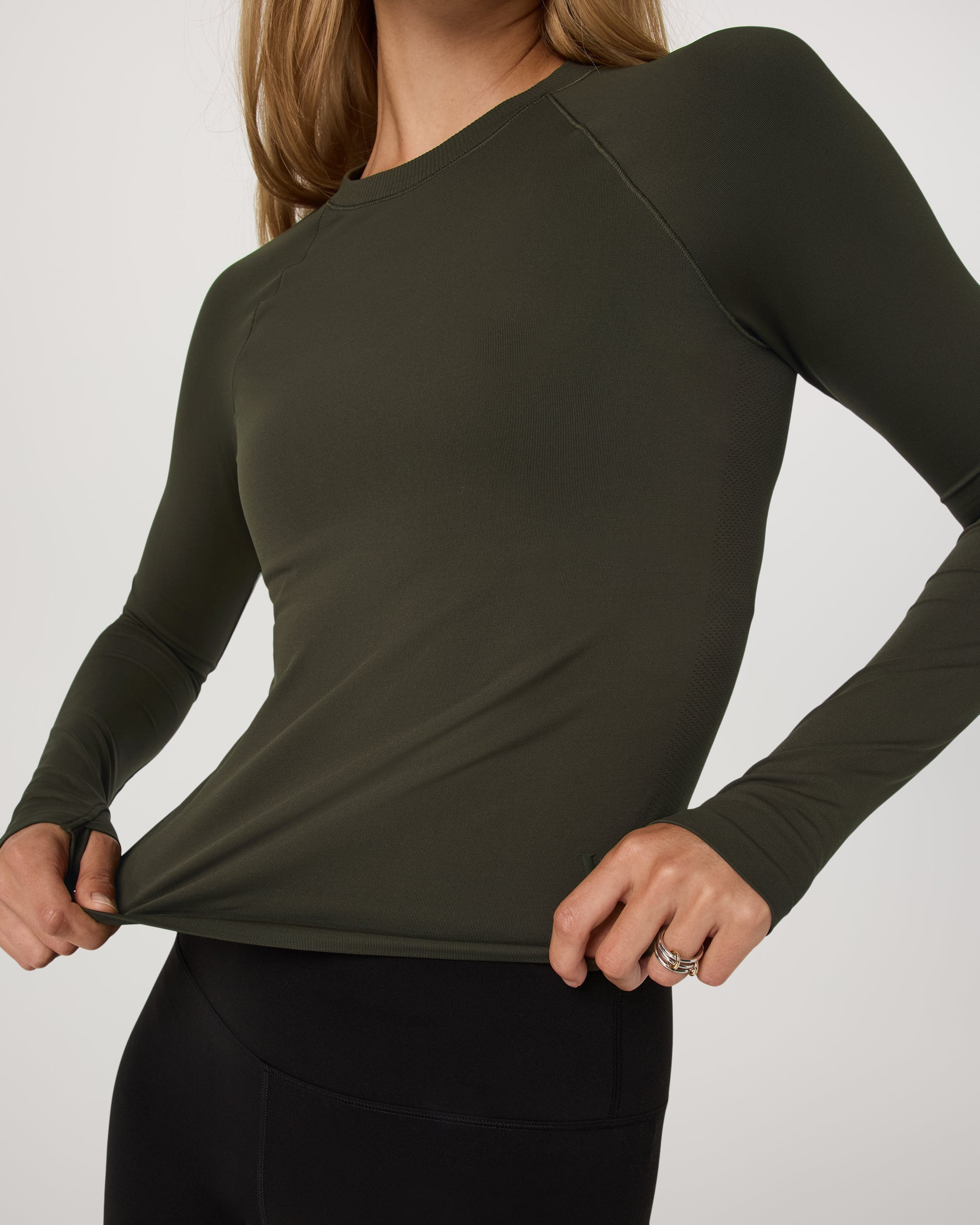 Long Sleeve Seamless Surge Tee | Vuori Clothing (US & Canada)