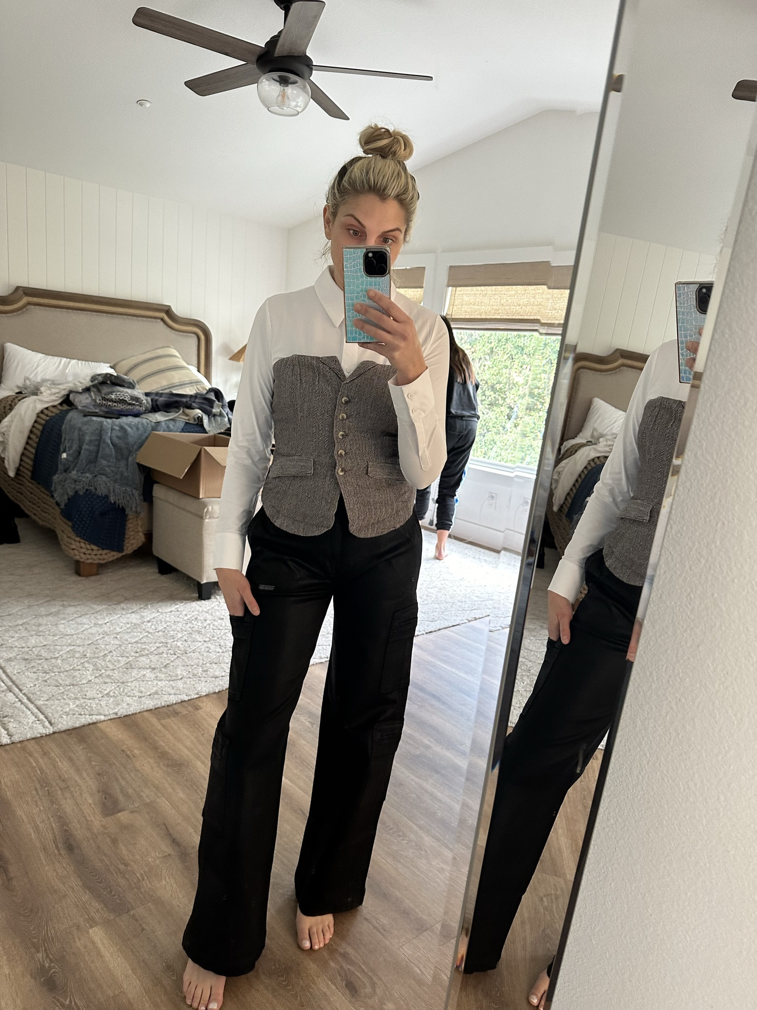 New Year, New Fit! Loving this blazer tube top by Free People (I also linked a similar one by Steve Madden) paired with a white button down bodysuit by Commando & black pants by Hudson Jeans 🖤

#LTKfindsunder100 #LTKworkwear #LTKstyletip