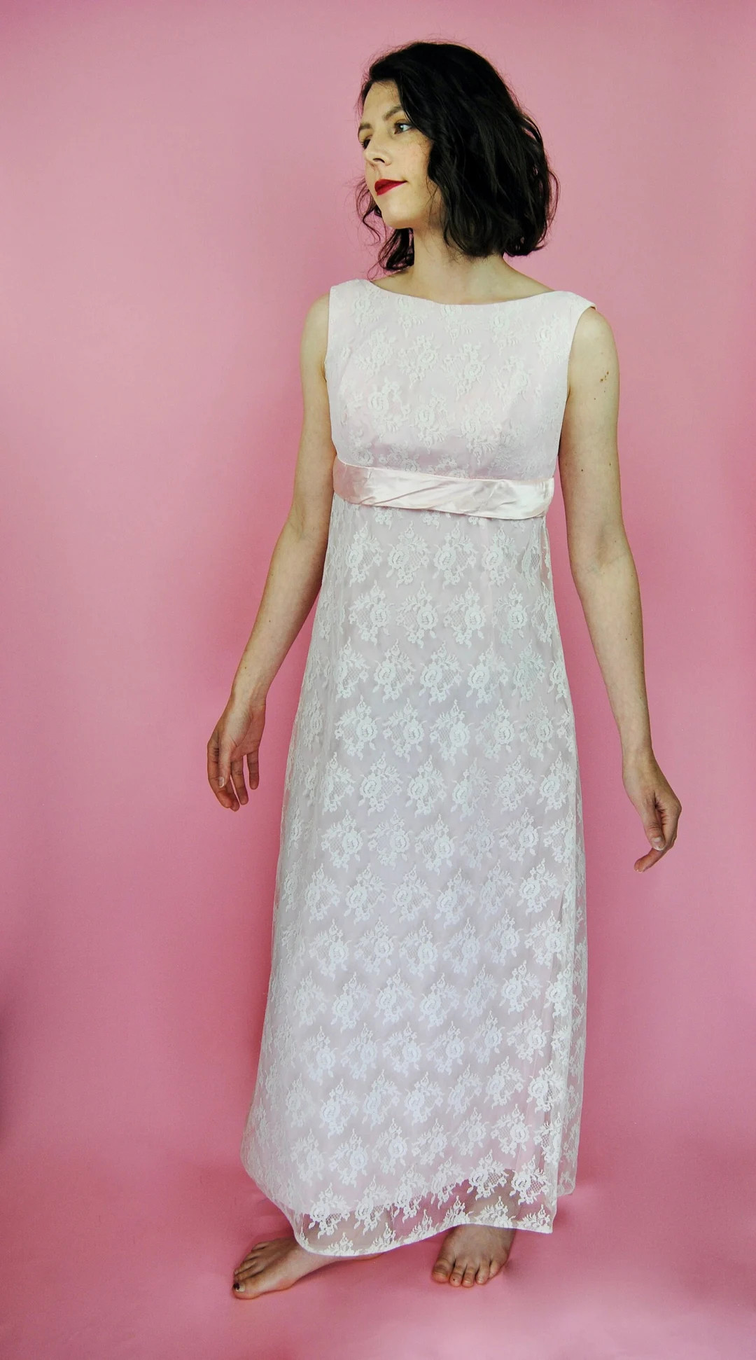 1960s Pale Pink Lace Gown With Satin Sash and Unique Back - Sm - Etsy | Etsy (US)
