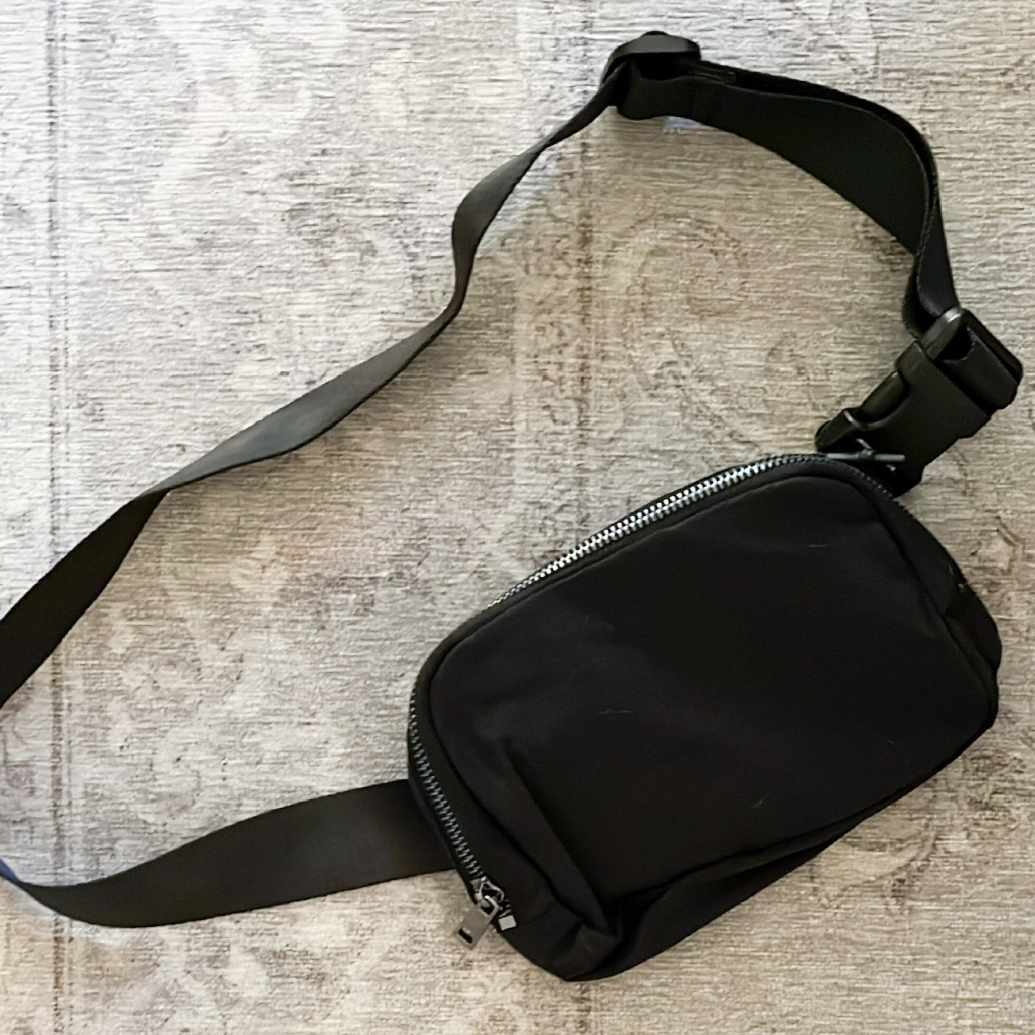 Everyday crossbody bag from prime.

#LTKunder50 #LTKSeasonal #LTKstyletip