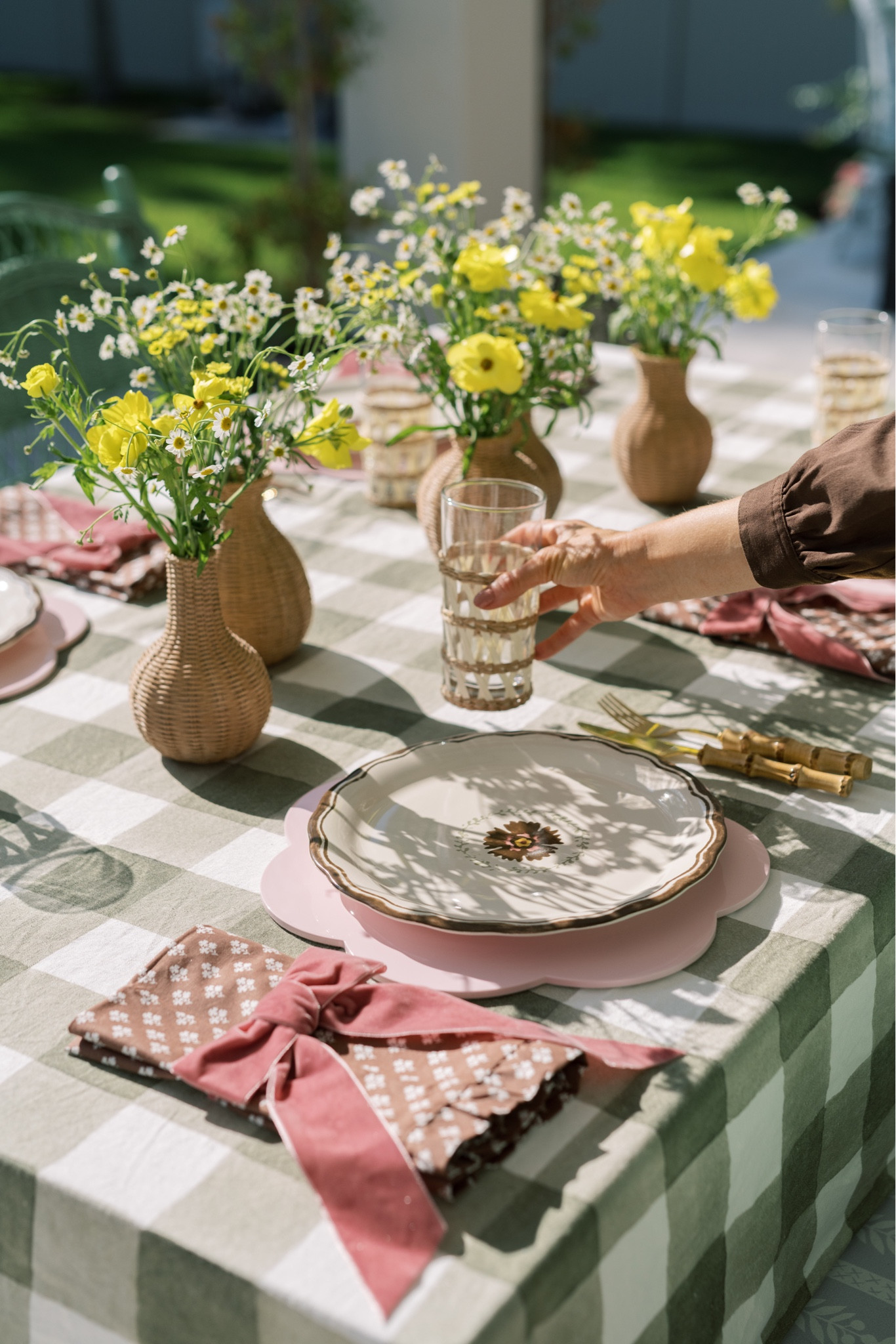 Early fall table ✨

#LTKparties #LTKhome #LTKfindsunder100