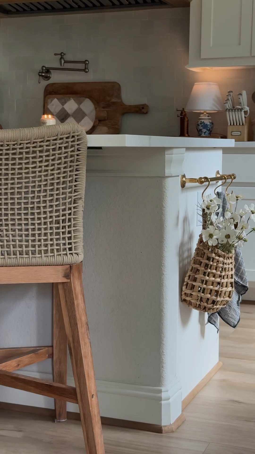 Kitchen island transformation ✨
Adding this pot rod instantly made the space feel custom and designer-inspired. One of my favorite kitchen decor upgrades for adding warmth, texture, and functionality without a full remodel.
Sharing all the details linked here 🤍
#KitchenDecor #KitchenIsland #KitchenInspo #ModernKitchen #NeutralHomeDecor #InteriorDesign #HomeDecor #DesignerInspired #KitchenStyling #HomeStyling #PotteryBarnStyle #LuxuryHomeStyle #KitchenMakeover #HomeInspo #AmazonHome #KitchenOrganization #InteriorStyling #ModernOrganic #CozyMinimalHome

#LTKHome