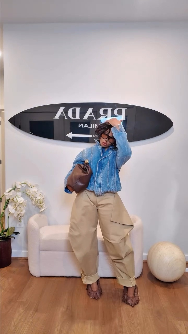 This fall, let the PANTS do the talking! 

Fall is the season to let your pants take center stage. Whether it’s bold prints, rich textures, or a pop of color—statement pants instantly elevate your look. The key is balance: pair them with sleek basics, a sharp jacket, or cozy knits to keep the outfit chic without doing too much.

I love how a strong pant can shift the entire vibe—dress them down with sneakers for an easy daytime look, or sharpen them up with boots and a structured blazer for night. 

Statement pants aren’t just clothes, they’re a conversation. 

Did these pants saying everything they needed to say?! Sound off below in the comments and let me know how you’re loving the look. 

Because I figure you might ask, for 🔗 to the Heels, comment “Fringe”

Outfit Details 🔗on LTK page (link in bio): 
Trousers: @jw_anderson 
Denim Bomber: @zara 
Heels: for 🔗Comment “Fringe”
Bag: @hm 

#falloutfitinspo #falloutfits #ootd #howtostylevideo #dcinfluencer #falllooks #falltrends #fringe #everydayoutfits #statementpiece #statementpants