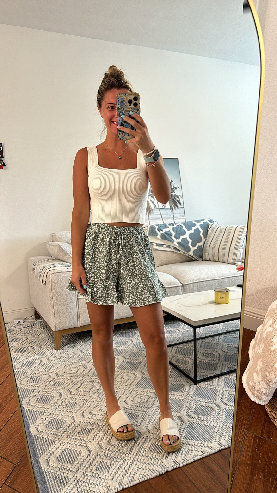 Cute outfit for the summer, vacation or date night! #shein #skorts #croptop #summeroutfit #vacationoutfit #datenightoutfit #goingoutoutfit #girlsnightout #targetsandals #sandals

#LTKFindsUnder50 #LTKSeasonal #LTKTravel