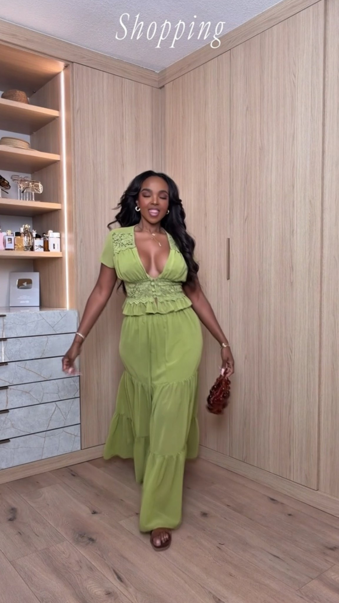 Hi Babes!

This green dress is one of those pieces that makes you feel instantly put together the second you put it on 💚✨ The color is gorgeous for summer, vacation, and resort wear, and the flowy silhouette gives that effortless luxury look without the luxury price tag.

I paired it with warm brown accessories and gold jewelry to bring out the richness of the green, and the result feels so elevated. This is the type of dress you'll reach for year after year, making it a great cost-per-wear purchase.

Where to wear this:
• Resort vacations
• Beach dinners
• Summer weddings
• Tropical getaways
• Sunset cocktails
• Birthday celebrations

The fit is flattering, lightweight, and perfect for warm-weather events when you want to look dressed up without sacrificing comfort.

Everything is linked below.

xx Kira | IG: KirasFashionFinds

34D - 27 - 40 • Size Small or 4