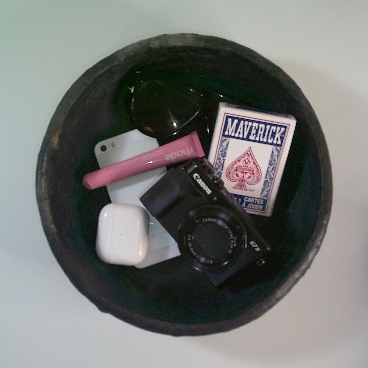 glimpse inside my purse bowl 🩰shop these items below

#LTKbeauty #LTKsummer #LTKhome