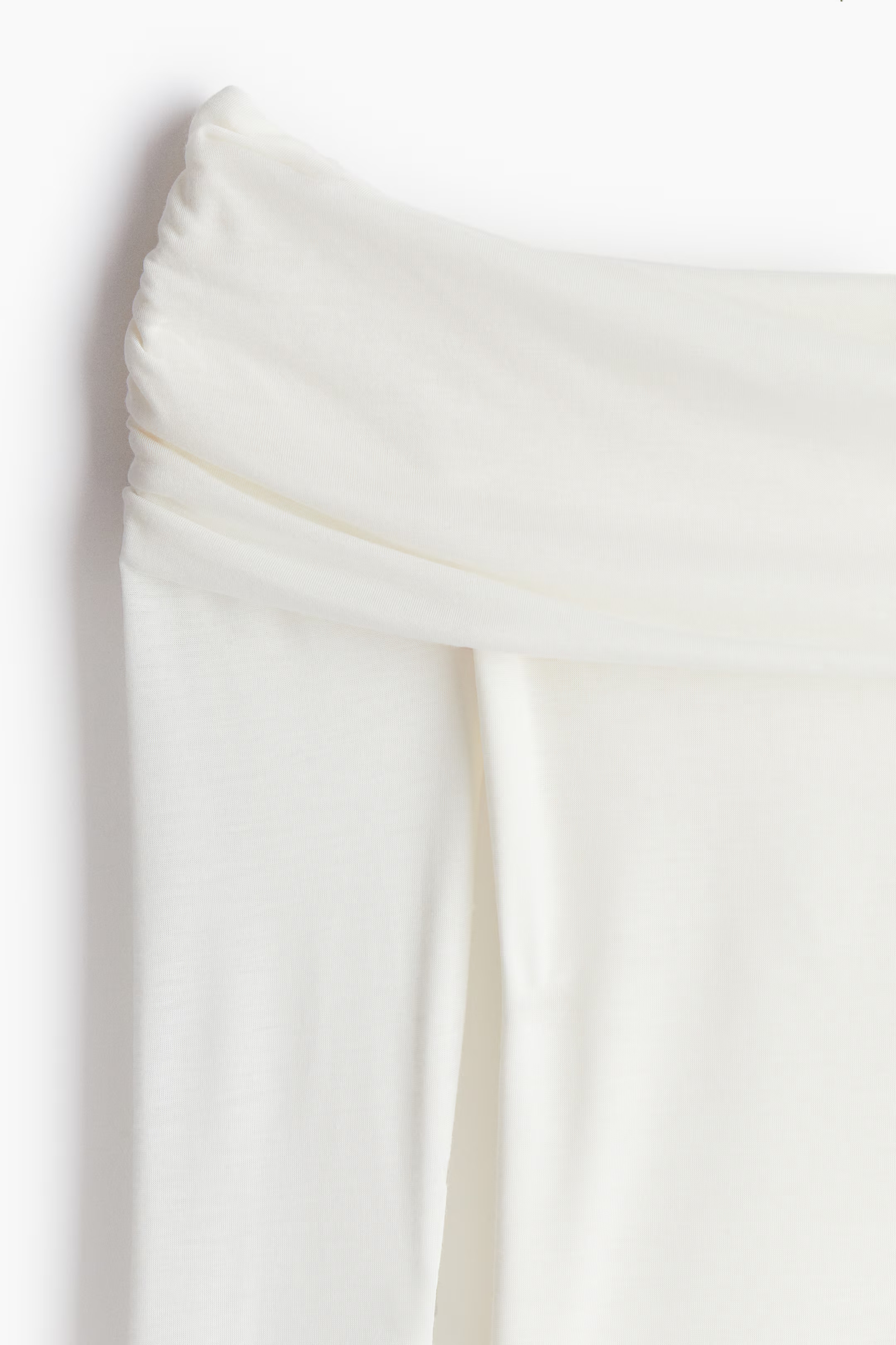 Zartes, schulterfreies Shirt - Cremefarben - Ladies | H&M AT | H&M (DE, AT, CH, NL, FI)