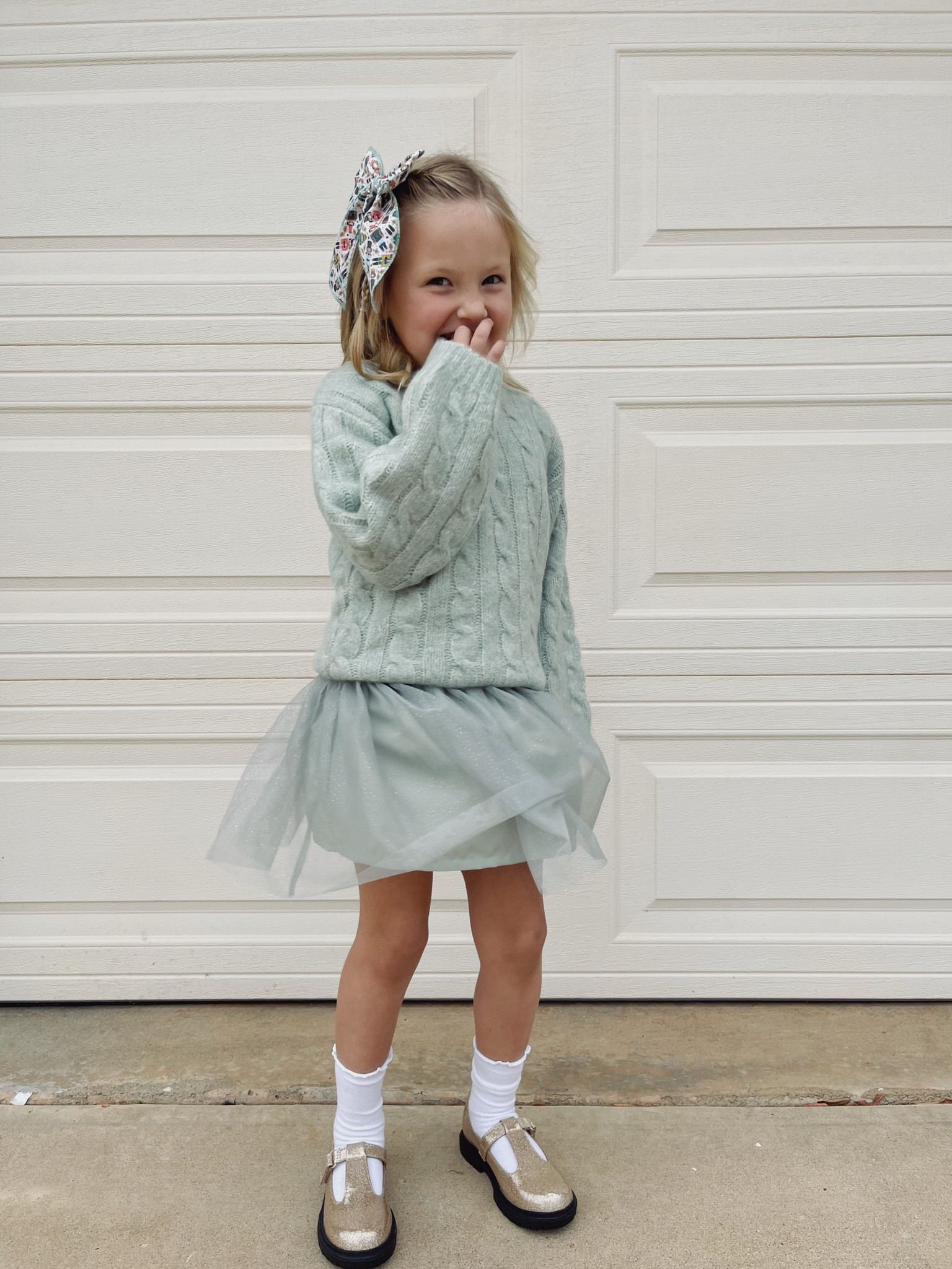 sister’s Christmas program outfit ✨

#LTKSeasonal #LTKHoliday #LTKkids