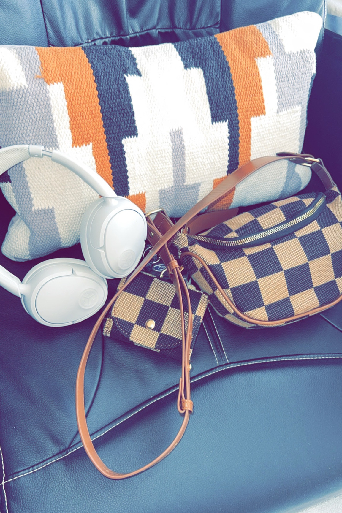 Monday! A day to dread or a day to make the best! 

#LTKActive #LTKSaleAlert #LTKFindsUnder50