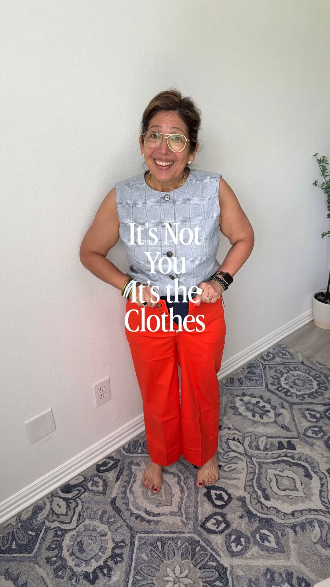 These pants are super soft and comfortable, but they run small and did not fit at all ￼
A great example of how even within the same brand the same size can have two different fits. It’s not you. It’s the clothes. ￼

#LTKOver40 #LTKstorytime #LTKWorkwear