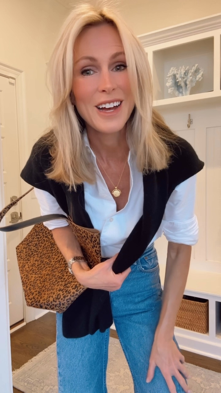 Viral mother wide leg jeans. White Poplin button up. Lined mules, leopard print bag, warm winter outfit  

#LTKdayinmylife #LTKootd #LTKgrwm