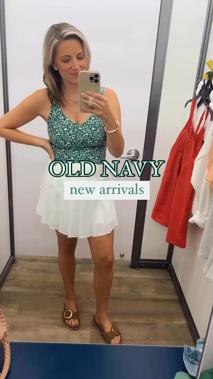 I am in love with all of these pretty pieces from Old Navy! 
Green top & white skort: mediums
Floral bra with orange shorts: medium in top, needed to size down to a small in the shorts
Red dress: small
Black top: medium
Flag sweater: medium 

#LTKFindsUnder50 #LTKActive #LTKSaleAlert