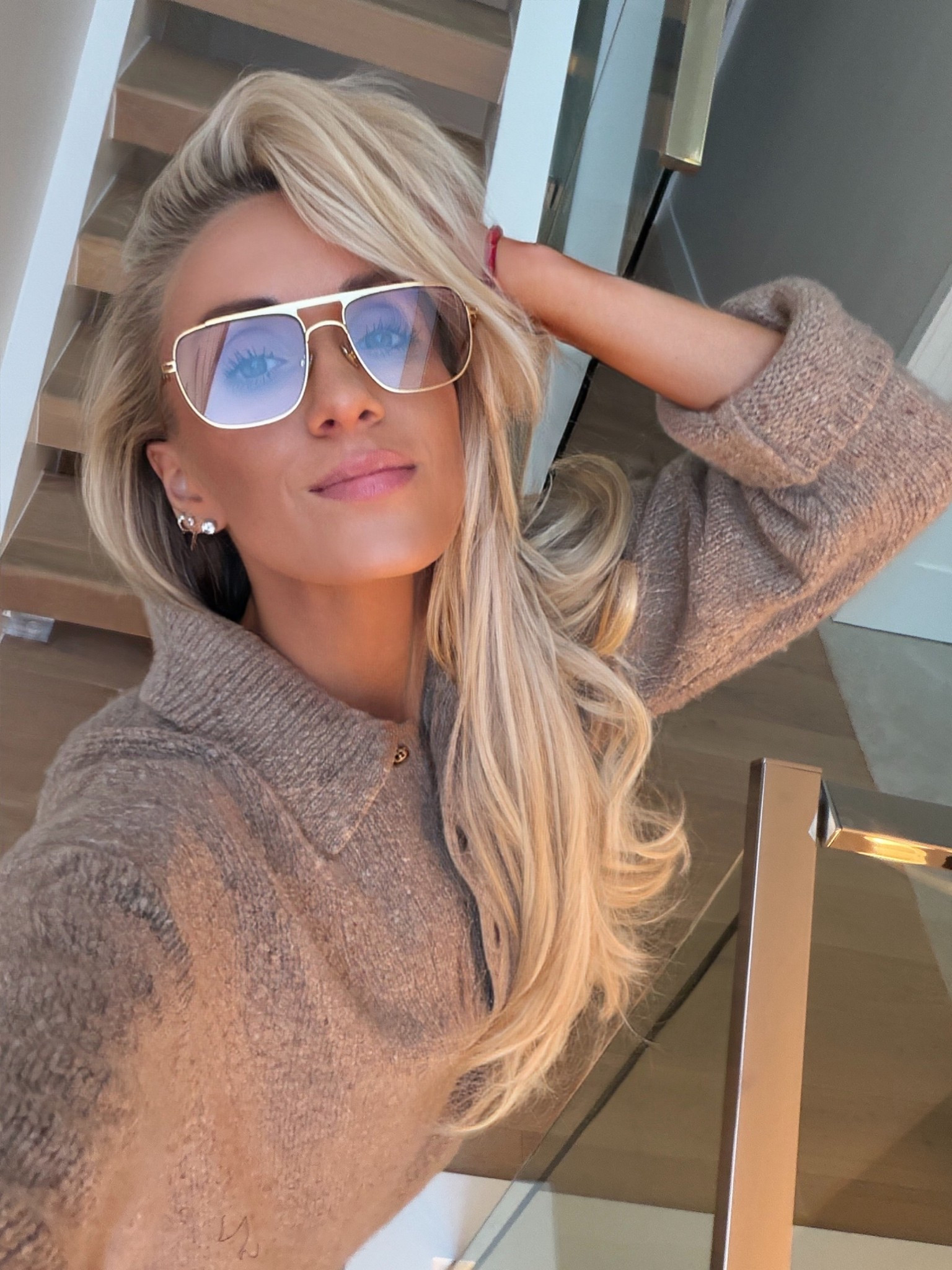 I think I’ve worn this sweater maybe 3 x a week minimum lol 

#LTKStyleTip #LTKSeasonal