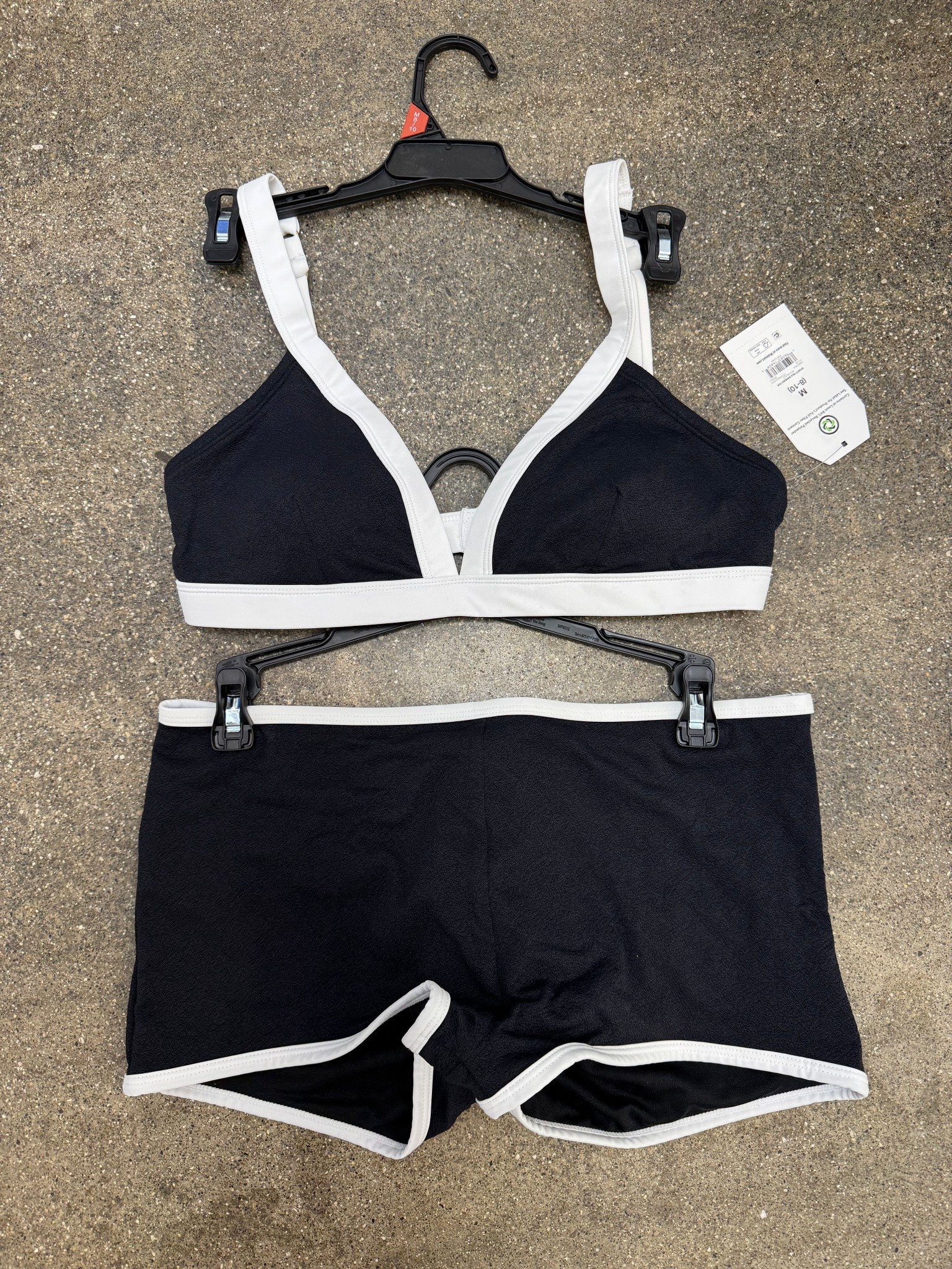 Cutest bathing suit from Walmart 

#LTKmomlife #LTKActive #LTKSeasonal