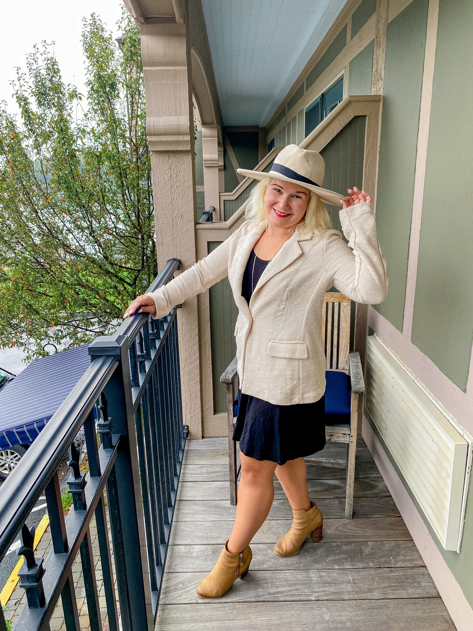 Chic but comfy work wear. This blazer from Anthropologie is perfect for the office. Throw it over a black dress or spanx leggings and you have a chic office look. 

#LTKcurves #LTKstyletip #LTKworkwear