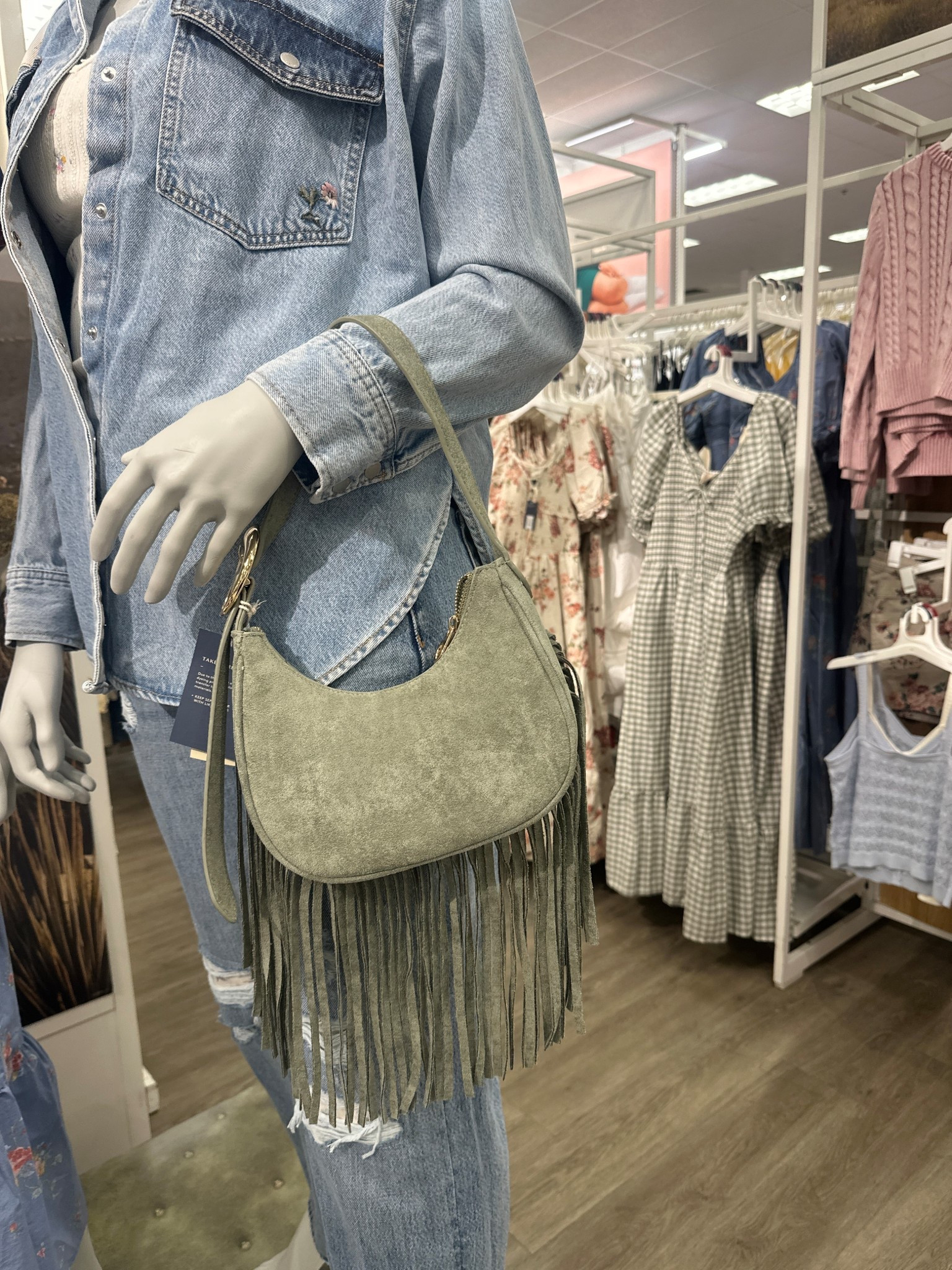 Target bags have been so good lately and this one looks designer. The fringe detail makes it such a statement piece. Linking it before it sells out.

#LTKdayinmylife #LTKmomlife