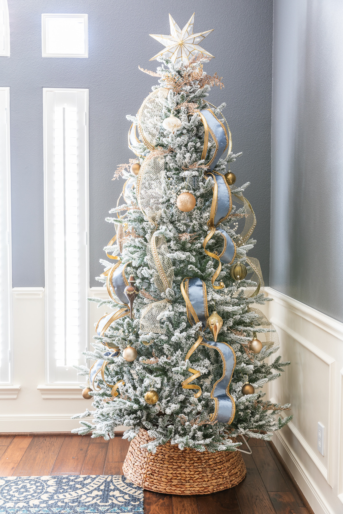 This slim pre-lit flocked tree is perfect for a small space. It comes with a remote control for multiple different light settings. Pair it with green, blush rose, or blue for a beautiful non-traditional Christmas tree.

Flocked Christmas tree, flocked Christmas tree decor, blue Christmas decor, pre-lit tree, christmas tree 

 

#LTKHoliday #LTKSeasonal #LTKHome