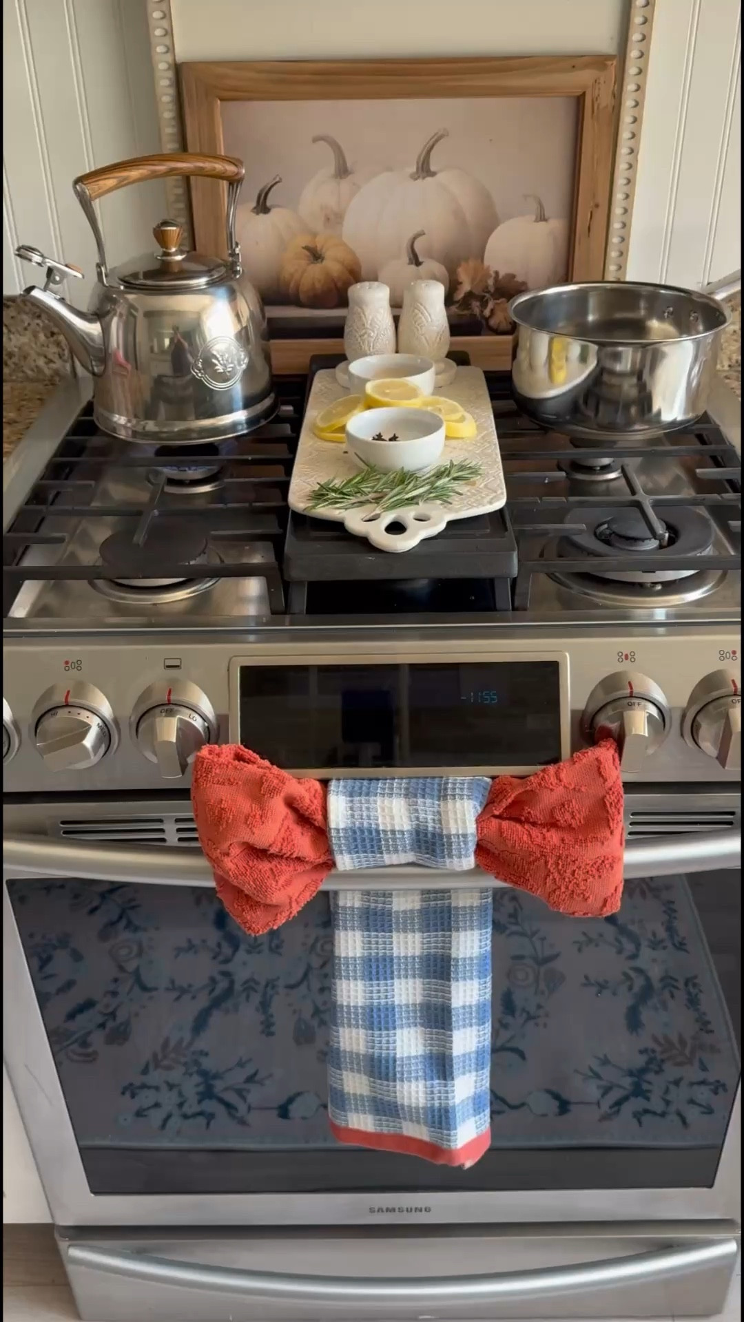 My favorite Walmart stovetop finds paired with the best stovetop simmer! It smells SO good!!!  Links are below! #walmartfinds 

#LTKSeasonal #LTKHome #LTKFamily