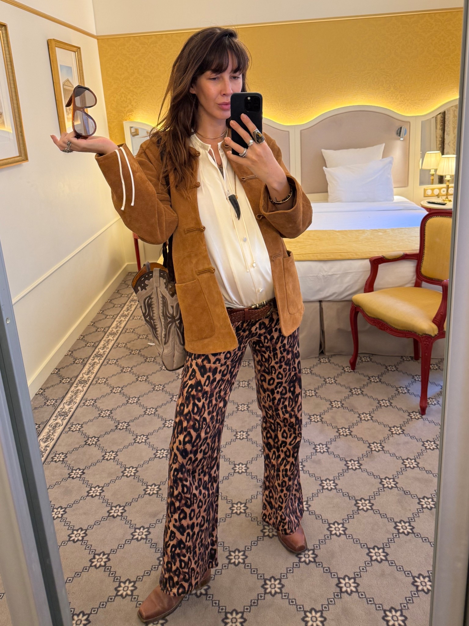 Beige vibe but make it cool 🐆