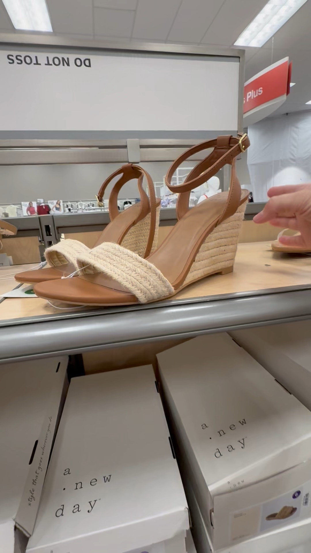 Target style
Wedges 

#LTKStyleTip #LTKFindsUnder100 #LTKFindsUnder50