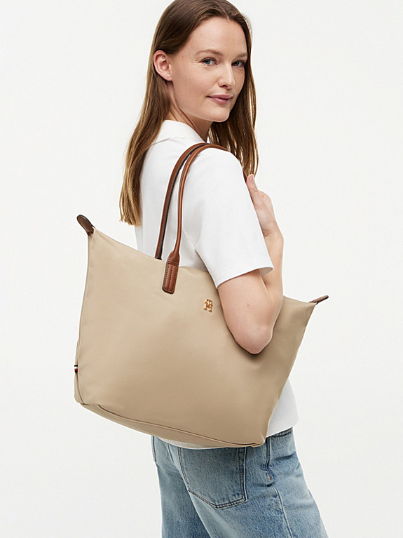 TH Monogram Tote Bag | Tommy Hilfiger UK