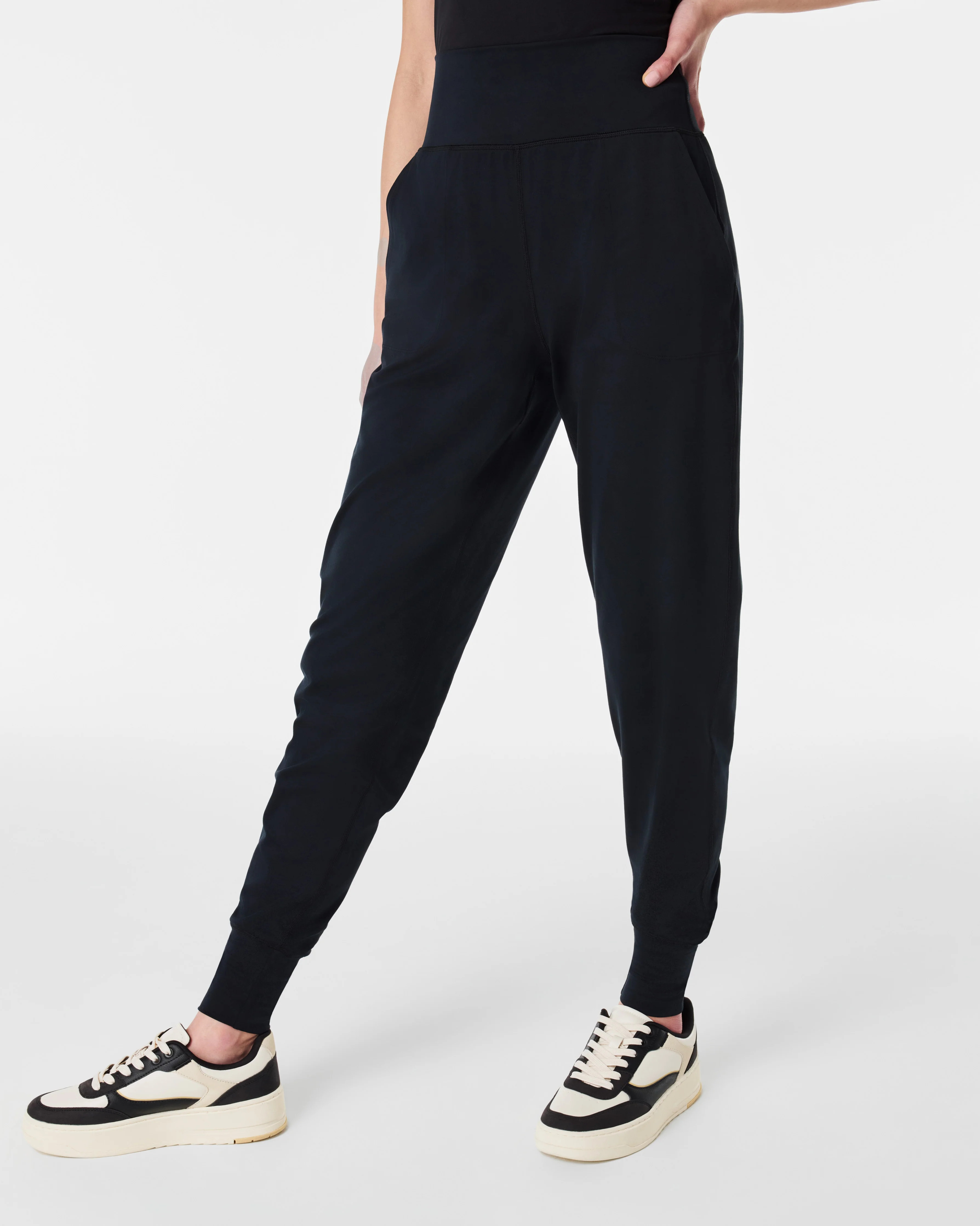 SPANXsmooth™ Soft And Smooth Jogger | Spanx