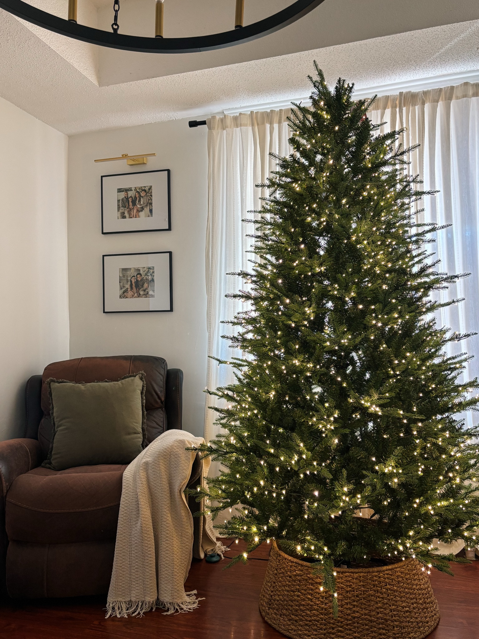 Grand duchess Home Depot 7 1/2 Christmas tree 

#LTKHoliday