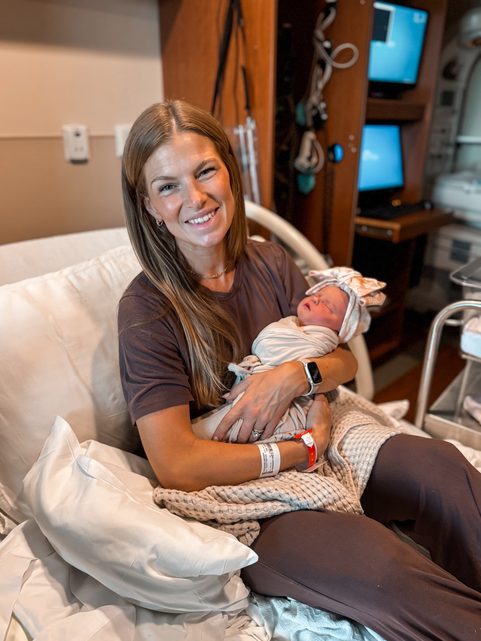 My all time favorite pajamas that I wore in the hospital after Liv was born! I wore the medium tall throughout pregnancy and postpartum. Love my pj pants extra long — I’m 5’7” 

#LTKBump #LTKBaby #LTKFindsUnder100