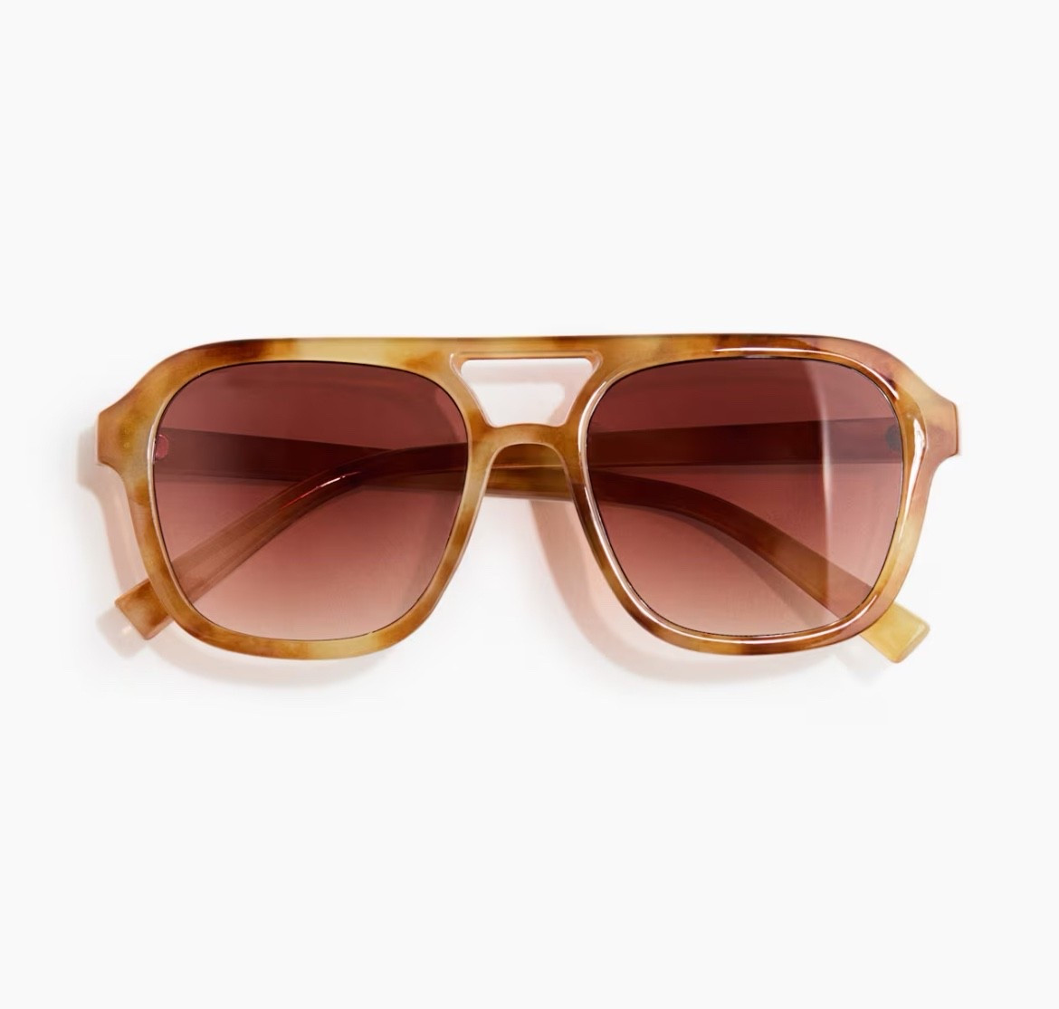 Tortoiseshell aviator sunglasses 

#LTKSeasonal