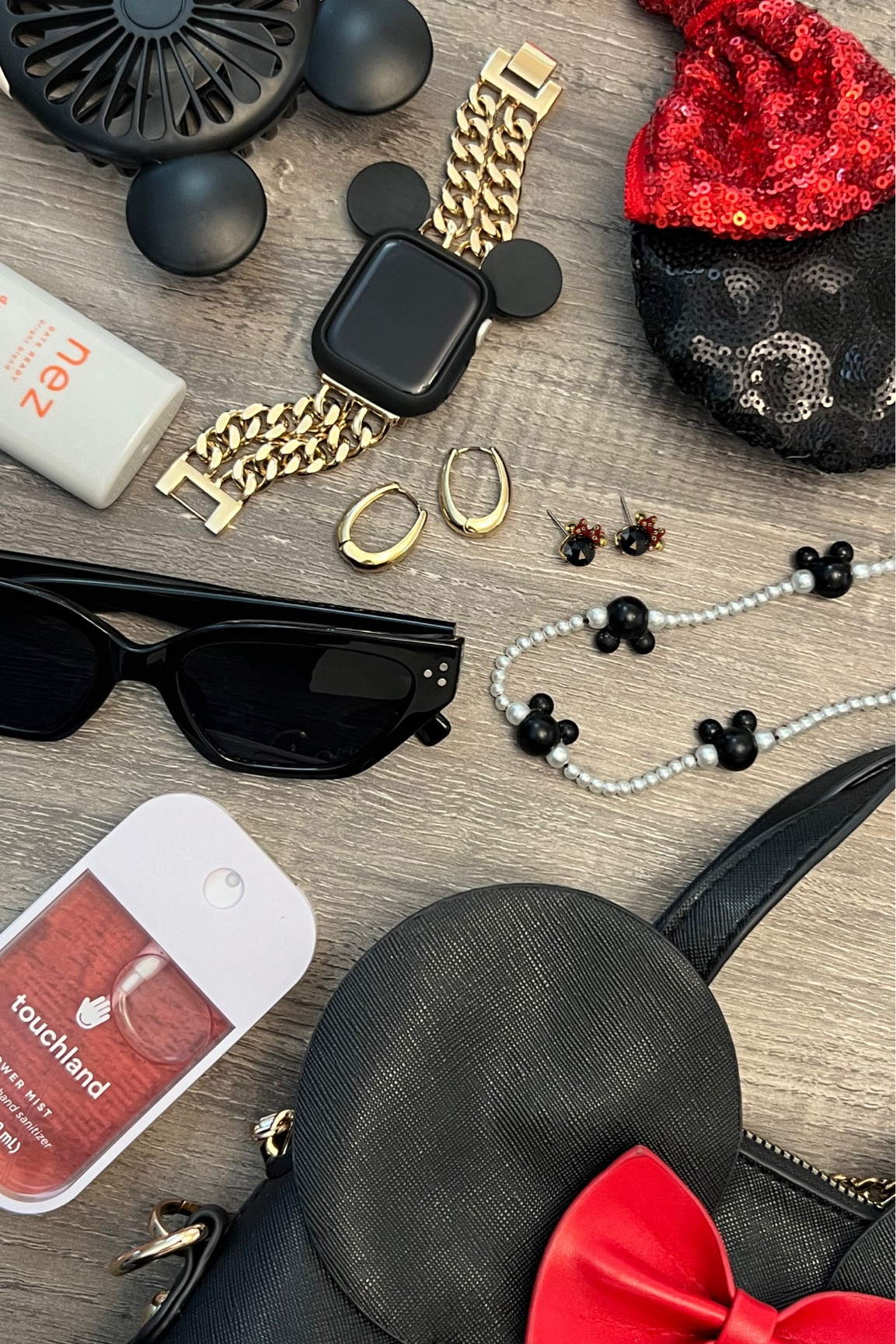 Classic Minnie Mouse Essentials

#LTKItBag #LTKStyleTip #LTKFindsUnder50