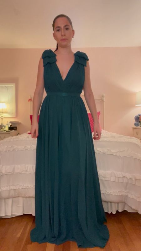 Wedding guest dress, green dress, prom dress, formal dress, winter wedding guest dress, long dress, black tie dress

#LTKunder100 #LTKfit #LTKwedding