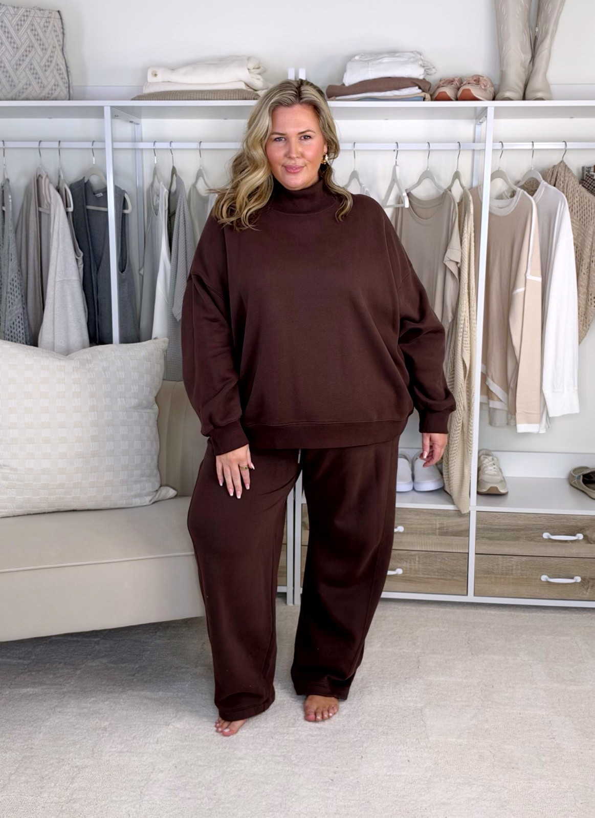 Abercrombie haul! Wearing a size XXL in everything. Trousers are a 36 and would size up. Plus size, outfit inspo, fall fashion, apron belly, mom life