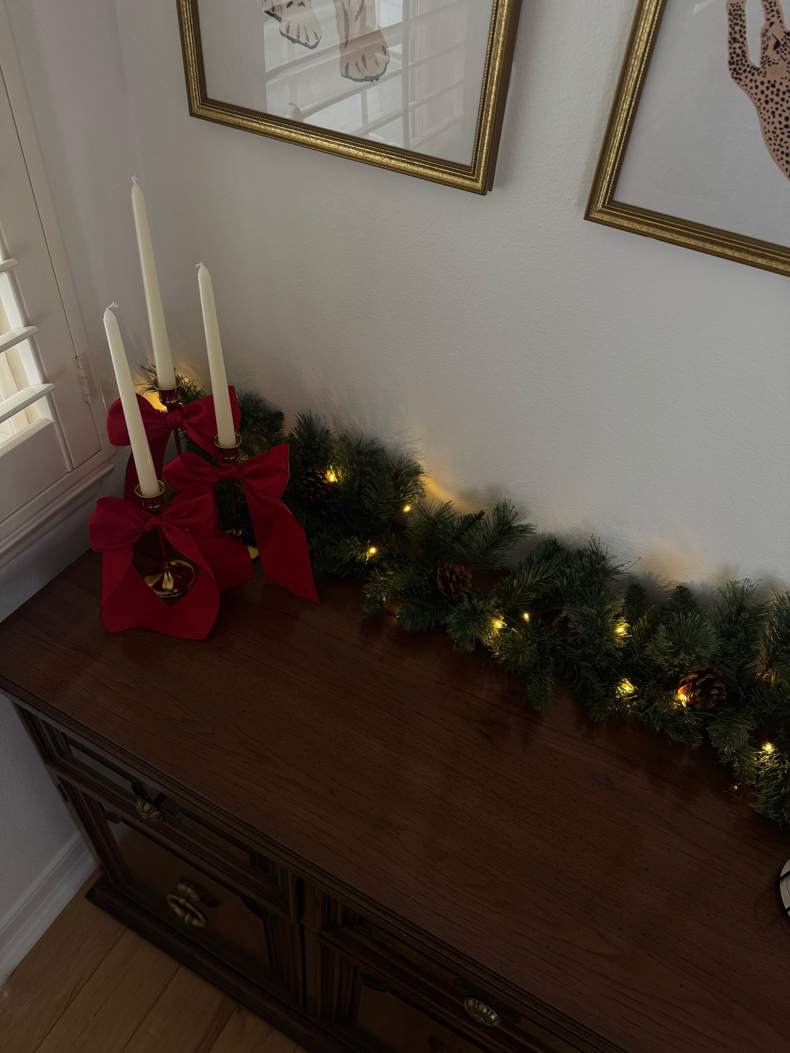 Holiday home decor ❤️

#LTKHoliday #LTKHome #LTKSeasonal