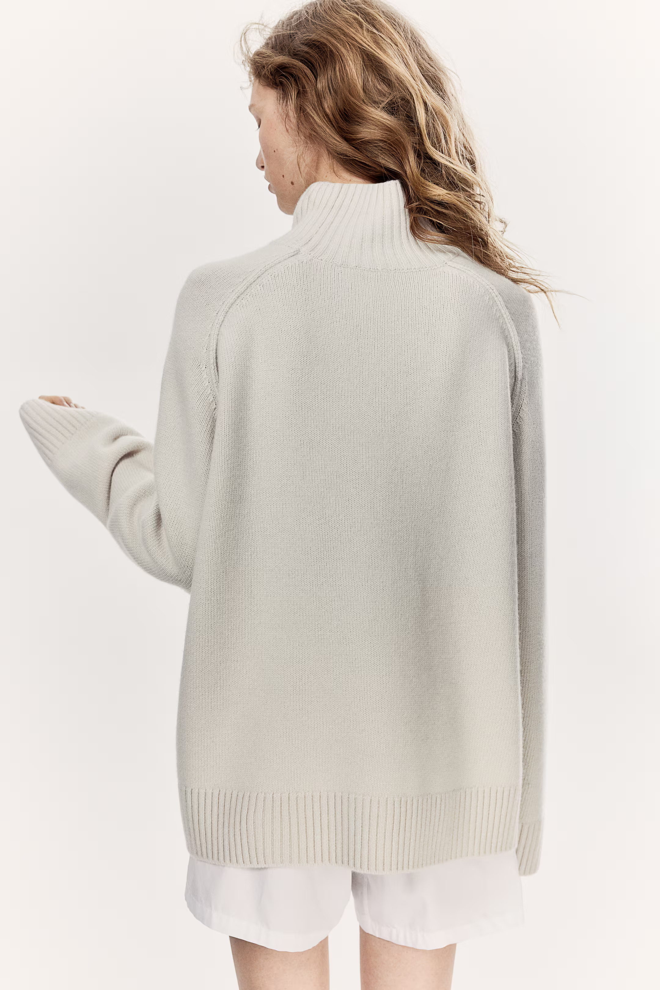 Cashmere-blend turtleneck jumper | H&M (UK, MY, IN, SG, PH, TW, HK)