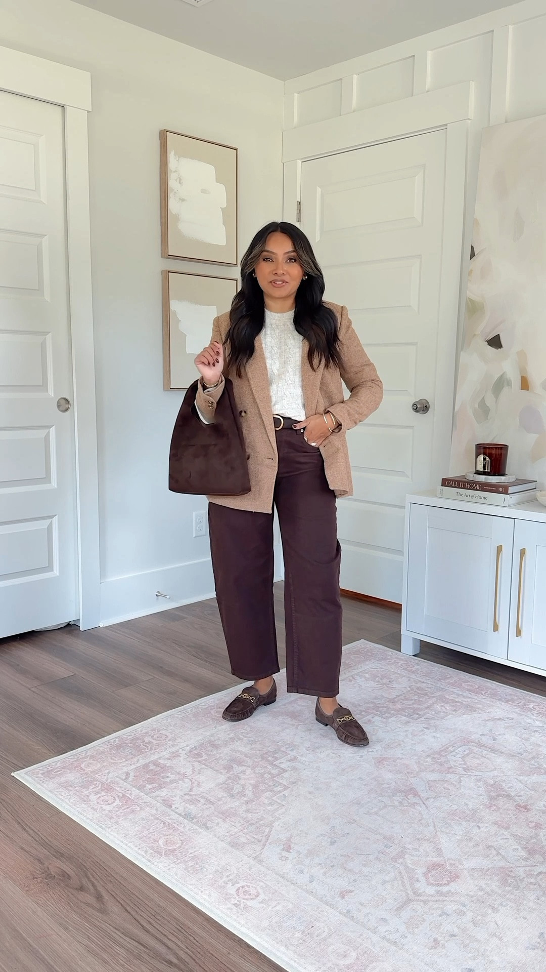 50% off!
Tan camel blazer size xxs petite - sized down a size, this blazer runs big
Ivory silver sand heather color sweater size xxs regular TTS
Dark brown belt size 27”-31” TTS
Brown iced espresso barrel jeans size 26 petite TTS
Brown suede loafers size 5.5 TTS


#LTKPetite #LTKSaleAlert #LTKFallSale