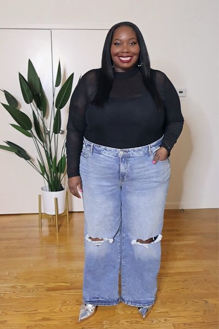 I’m just a jeans and cute top kind of girl . I
Love these wide leg jeans . They’re a perfect fit.

#LTKstyletip #LTKover40 #LTKplussize