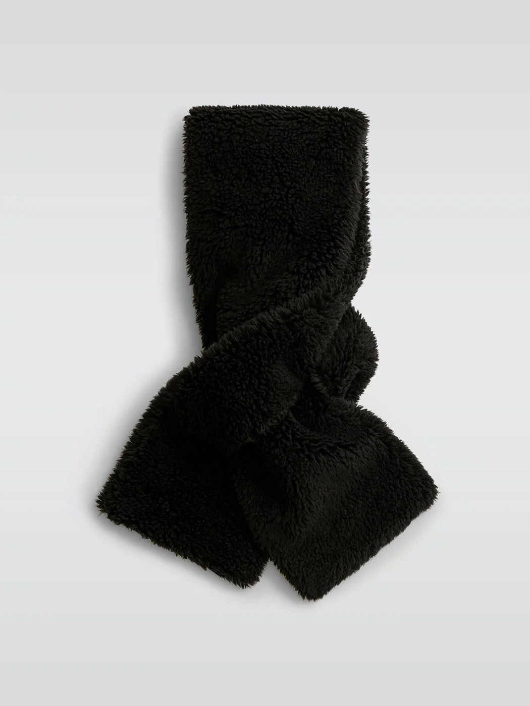 Stand Studio Jayla Faux Fur Scarf - Black - Black | Carbon38