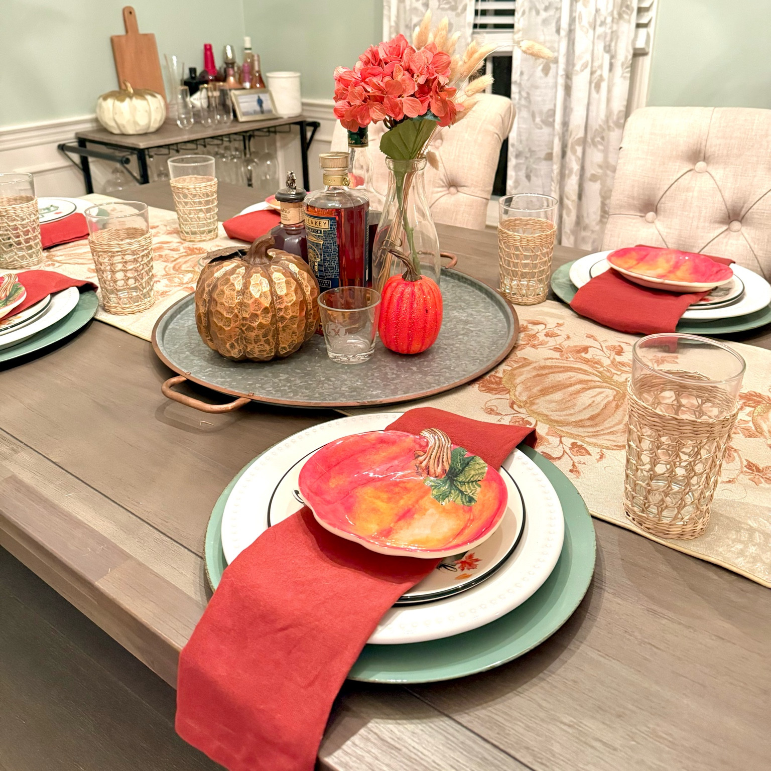 Getting the table Thanksgiving ready 🍂🍁🦃
•

 #kristieincarolina #liketkit #style #shopthepost 
#rewardstylebloggers #southern #southerngirl #southernstyle #fallstyle #LTKseasonal #tablesetting #thanksgivingtable #LTKfall


#LTKFindsUnder50 #LTKHome #LTKSeasonal